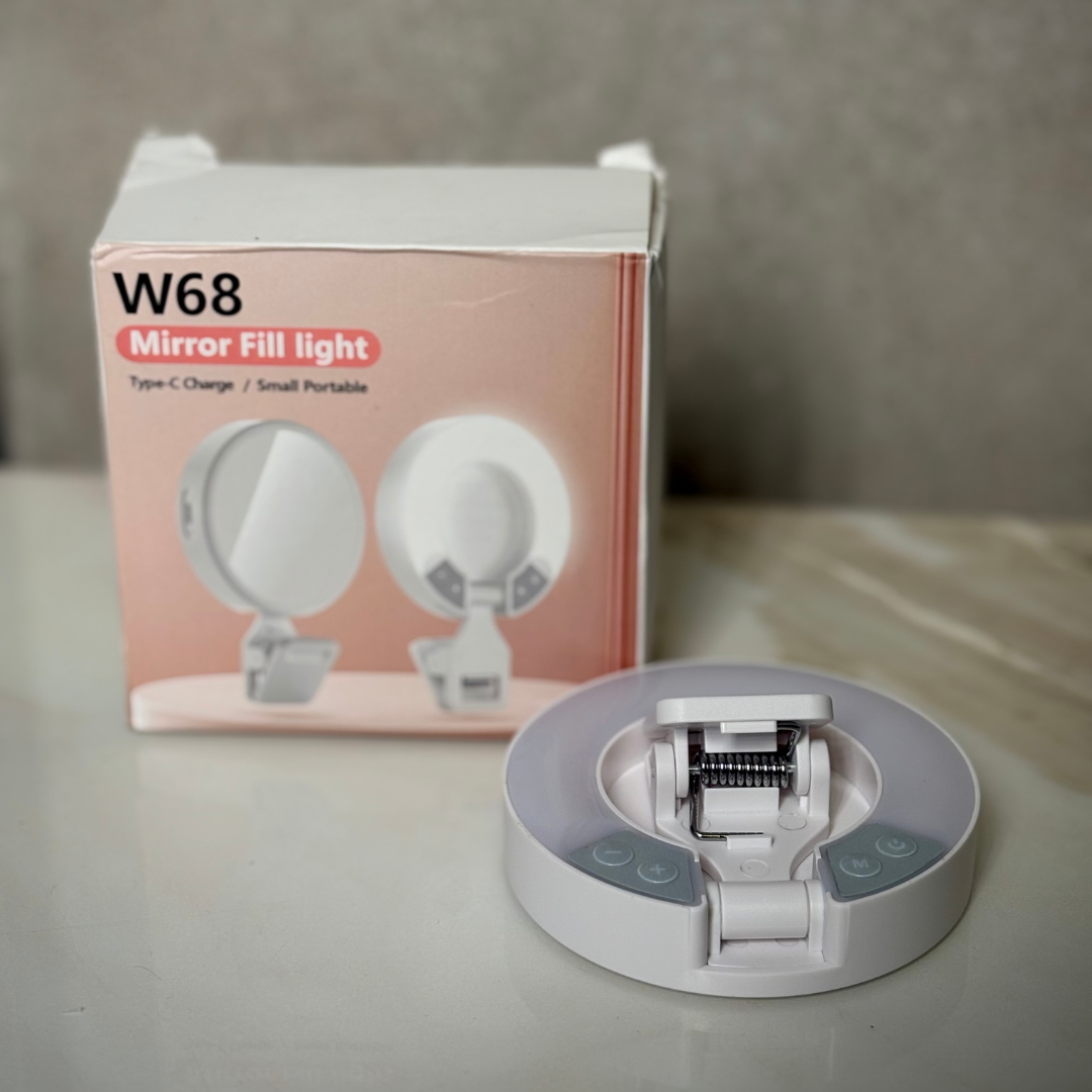 W68 Mirror Fill Light – Portable & Rechargeable